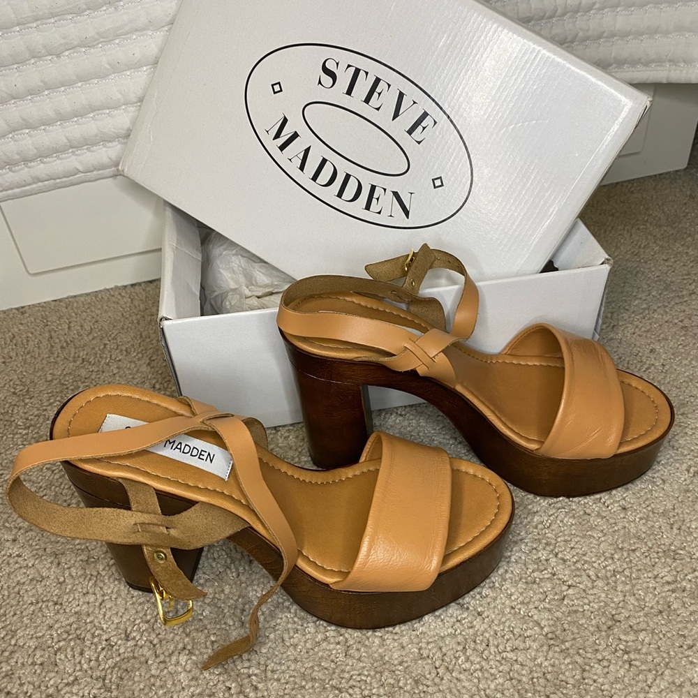 LAURISA TAN LEATHER